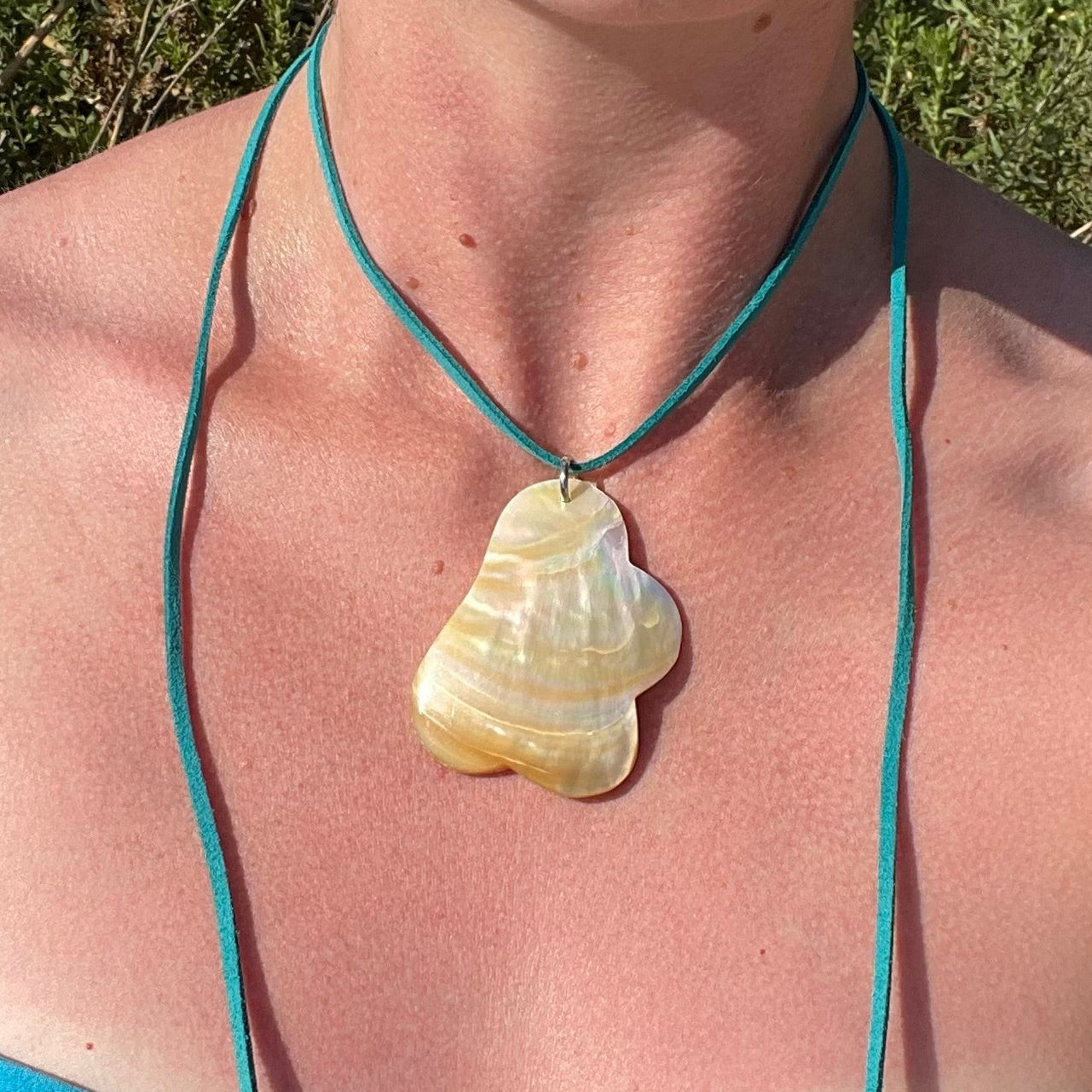 Wrap Necklace - Petal Shell